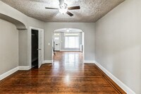 903 N Kenwood Ave photo'