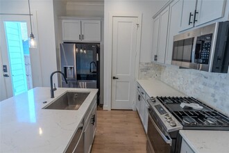 342 Hahlo St in Houston, TX - Building Photo - Building Photo