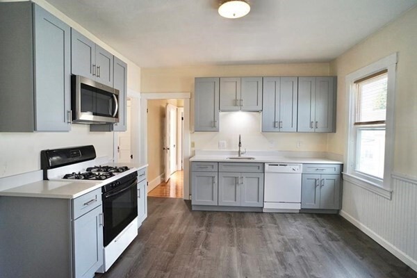 5 Beacon St in Quincy, MA - Building Photo