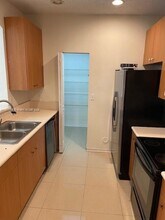 4240 NE 9th St in Homestead, FL - Building Photo - Building Photo
