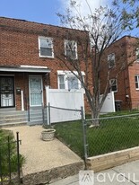 820 Xenia St SE, Unit B Apartments