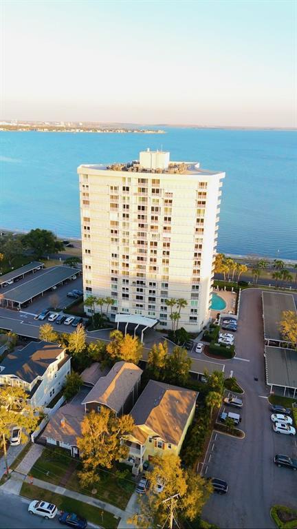 property at 2611 Bayshore Blvd
