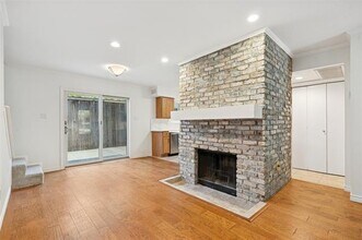 4402 Buena Vista St in Dallas, TX - Building Photo - Building Photo