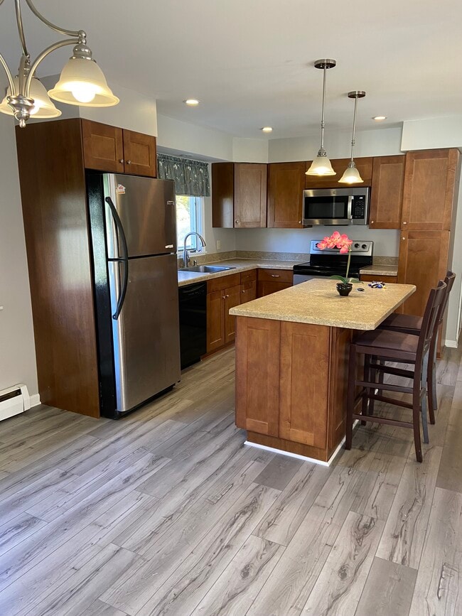 110 Dobson St, Unit UL in Bridgeport, CT - Building Photo - Building Photo