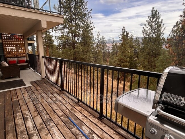 property at 3727 Inverness Rd