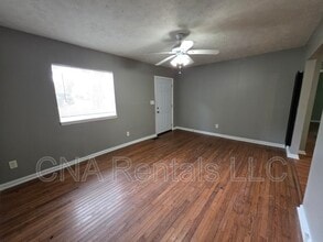 112 E Acres Dr SE in Marietta, GA - Building Photo - Building Photo