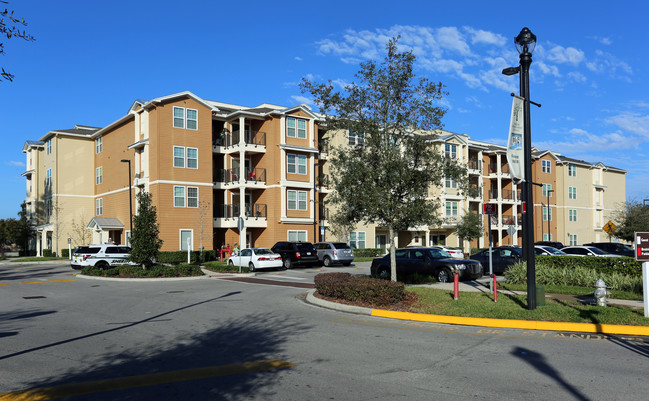 Garden Park Senior Living in Fern Park, FL - Building Photo - Building Photo