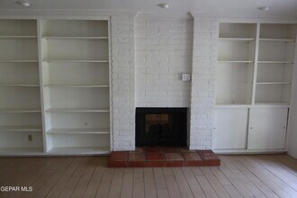 10601 Park View Cir in El Paso, TX - Building Photo - Building Photo