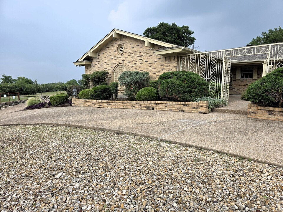 4714 Ranch View Rd in Fort Worth, TX - Building Photo