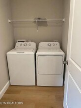 1338 Gatewood Ln in Knoxville, TN - Building Photo - Building Photo