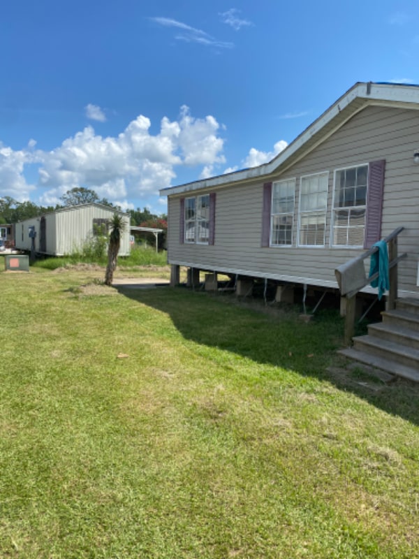 property at 307 Mobile Estates Dr