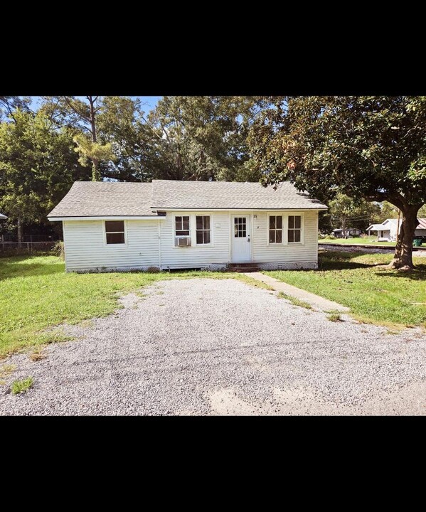 402 Kibbe St in Abbeville, LA - Foto de edificio