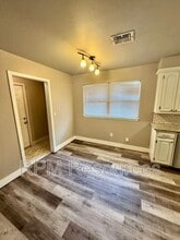 2308 Elwood Dr in Edmond, OK - Building Photo - Building Photo