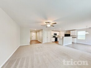 201 Rustling Way in Zebulon, NC - Building Photo - Building Photo