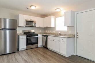 1402 Swansfield Ln in Houston, TX - Building Photo - Building Photo