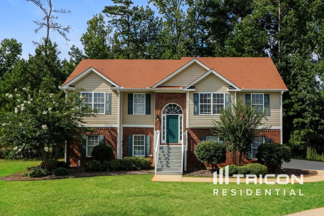 4995 Roxton Ln in Douglasville, GA - Building Photo