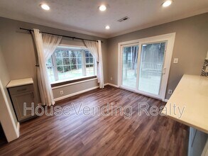 9734 Hawkdale Ln in Knoxville, TN - Building Photo - Building Photo