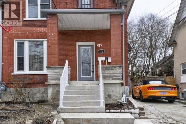 147 Benton St in Kitchener, ON - Building Photo - Building Photo