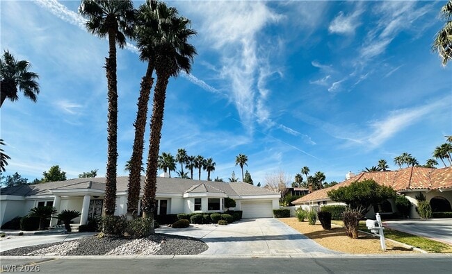 212 Dalmatian Ln in Las Vegas, NV - Building Photo - Building Photo