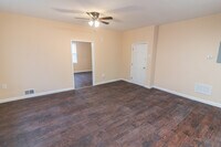 5138 Gainor Rd photo'