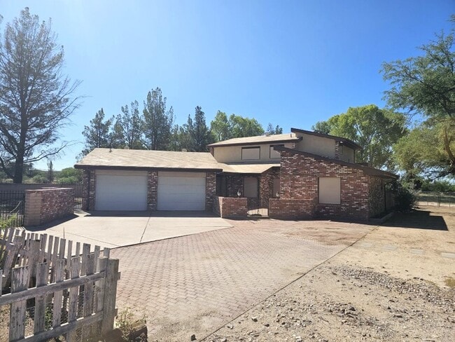 property at 378 S Lee St