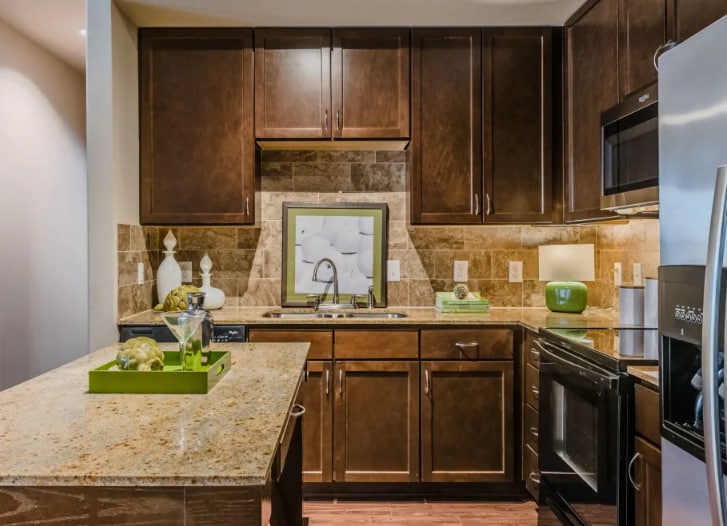 7490 Coronado Ave in Dallas, TX - Building Photo