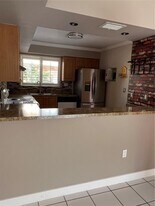 14903 SW 80th St in Miami, FL - Building Photo