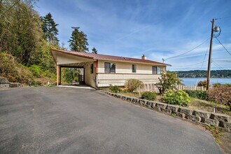 3777 NE Bahia Vista Dr, Unit Seaside Cottage in Bremerton, WA - Foto de edificio - Building Photo