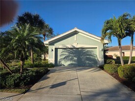 10640 Camarelle Cir in Ft. Myers, FL - Building Photo