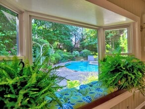 4512 Woodlawn Lake Dr in Marietta, GA - Building Photo - Building Photo