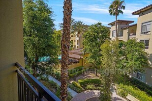 24595 Town Center Dr in Santa Clarita, CA - Building Photo