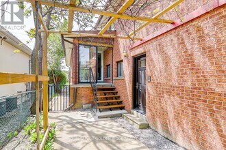 88 Oxford St in Richmond Hill, ON - Building Photo - Building Photo
