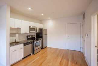 North 15th in Philadelphia, PA - Building Photo - Interior Photo