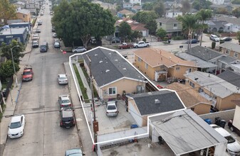 159 E 83rd St in Los Angeles, CA - Building Photo - Building Photo