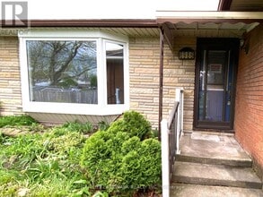 6986 Centennial St in Niagara Falls, ON - Building Photo - Building Photo