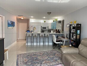 500 Three Islands Boulevard in Hallandale Beach, FL - Building Photo - Building Photo