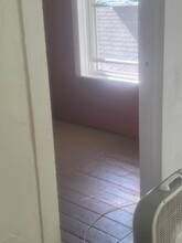 1068 Washington Ave, Unit Apt 4 in Muskegon, MI - Building Photo - Building Photo