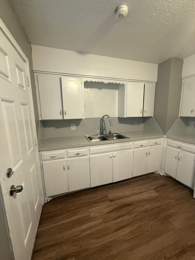 2300 S Kate Ave in Oklahoma City, OK - Building Photo - Building Photo