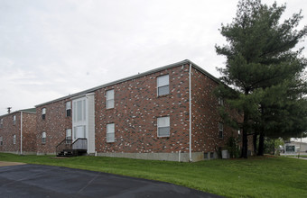 Anic Pointe in St. Louis, MO - Building Photo - Building Photo