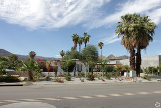 71735 San Jacinto Dr in Rancho Mirage, CA - Foto de edificio - Building Photo