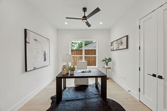 3815 Hawick Ln in Dallas, TX - Foto de edificio - Building Photo