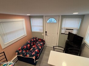 2 Neptune Pl in Keansburg, NJ - Building Photo - Building Photo