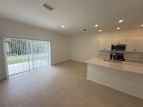 15138 Cuzcorro Ct in Nokomis, FL - Building Photo - Building Photo