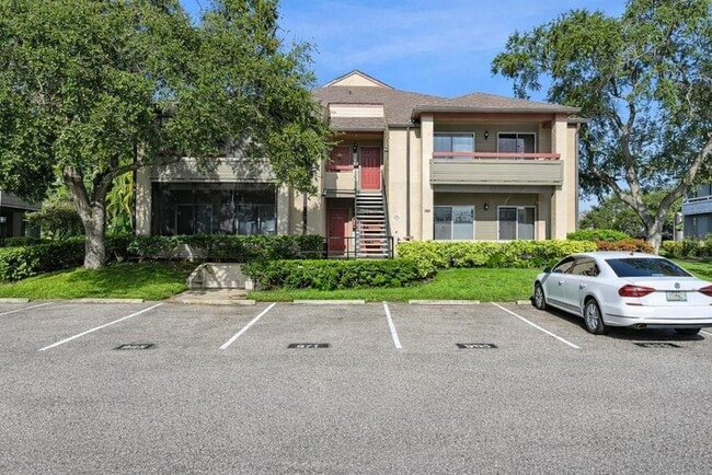 10263 Gandy Blvd N in St. Petersburg, FL - Building Photo - Building Photo