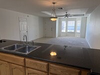 Ridgeway Townhomes, 2 bedroom, 2 baths in Corpus Christi, TX - Foto de edificio - Interior Photo