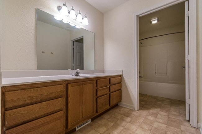 206 E 20th St in Bloomington, IN - Building Photo - Building Photo