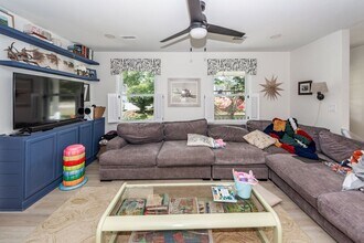 2045 Lake Ave in Charleston, SC - Building Photo - Building Photo