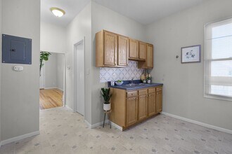 6749 Plateau Ave, Unit 1F in St. Louis, MO - Building Photo - Building Photo