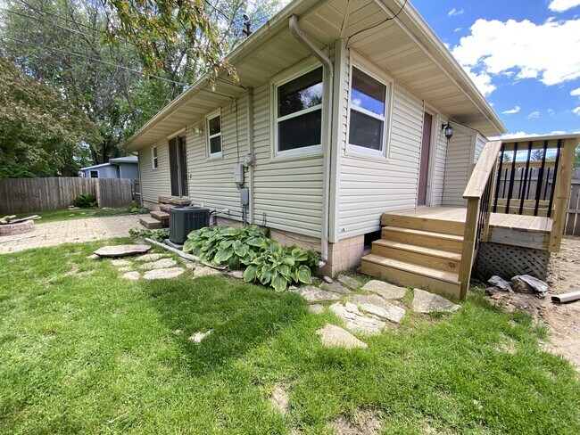315 2nd St NW in Byron, MN - Building Photo - Building Photo