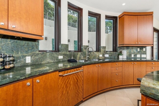 1259 Olivet St in San Diego, CA - Building Photo - Building Photo
